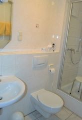 Dusche / WC Dusche / WC