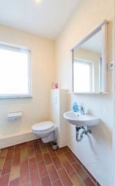 Das Fasshotel direkt am Rheinufer Das Fasshotel direkt am Rheinufer