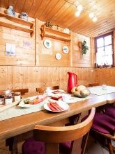 Weinhaus Dawen-Weibler - Gästezimmer & Straußwirtschaft direkt am Saar-Hunsrücksteig Weinhaus Dawen-Weibler - Gästezimmer & Straußwirtschaft direkt am Saar-Hunsrücksteig