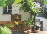 Gästehaus Weberskirch in Ernst an der Mosel Gästehaus Weberskirch in Ernst an der Mosel