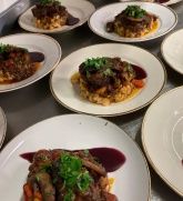 Bistro und Restaurant  Bistro und Restaurant