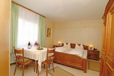 Pension - Restaurant Gasthaus Decker