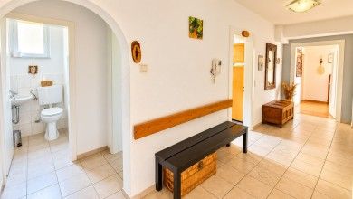 Villa Gast Salmagundi – Gruppenferienhaus am Mittelrhein für 14 Erwachsene + 2 Kinder