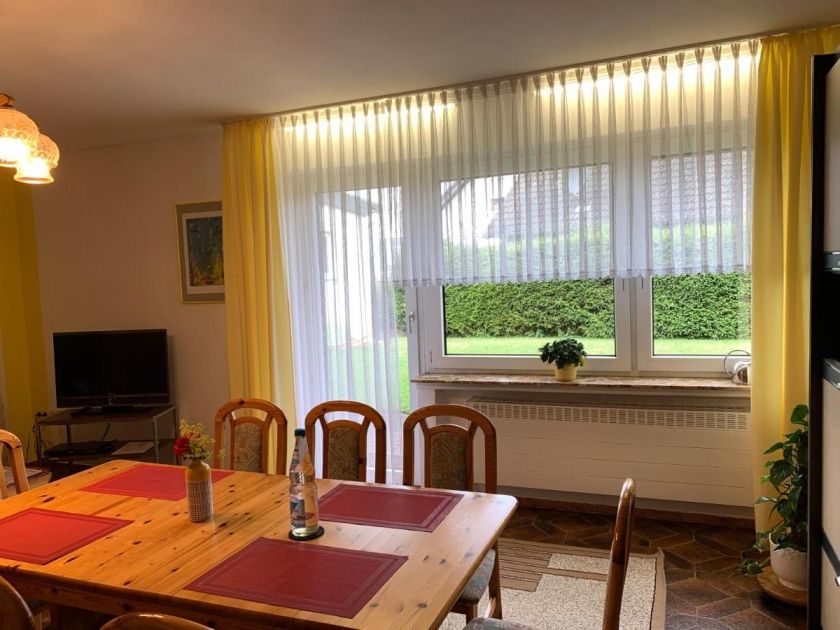 Ferienwohnung und Gästezimmer Haus Berndorf