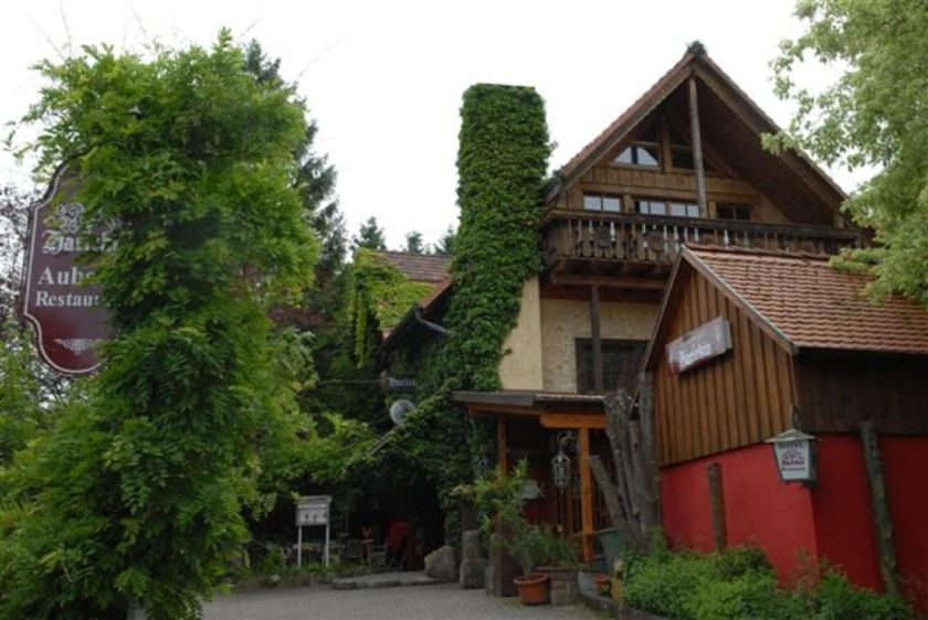 Kunscht-Hotel Alte Schreinerei-Auberge Harlekin