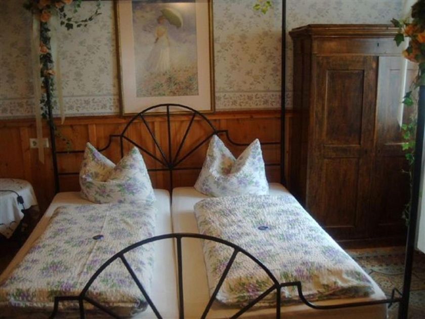 Kunscht-Hotel Alte Schreinerei-Auberge Harlekin