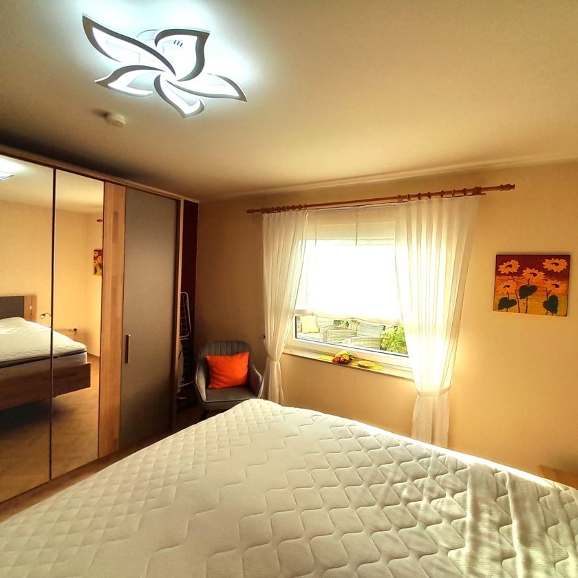 großer Schrank für längeren Aufenthalt großer Schrank für längeren Aufenthalt