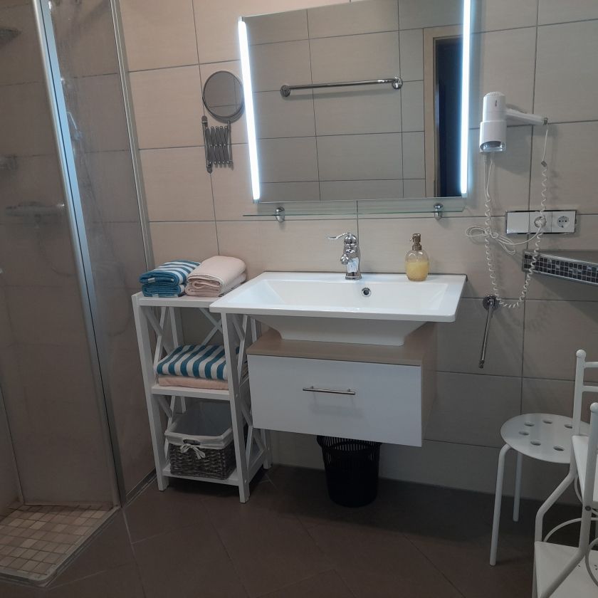 Ferienwohnung Sonnenblume mit Sauna, Garten, Liegewiese Ferienwohnung Sonnenblume mit Sauna, Garten, Liegewiese