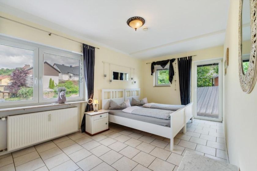 Pension, Ferienwohnungen und Restaurant Golsong