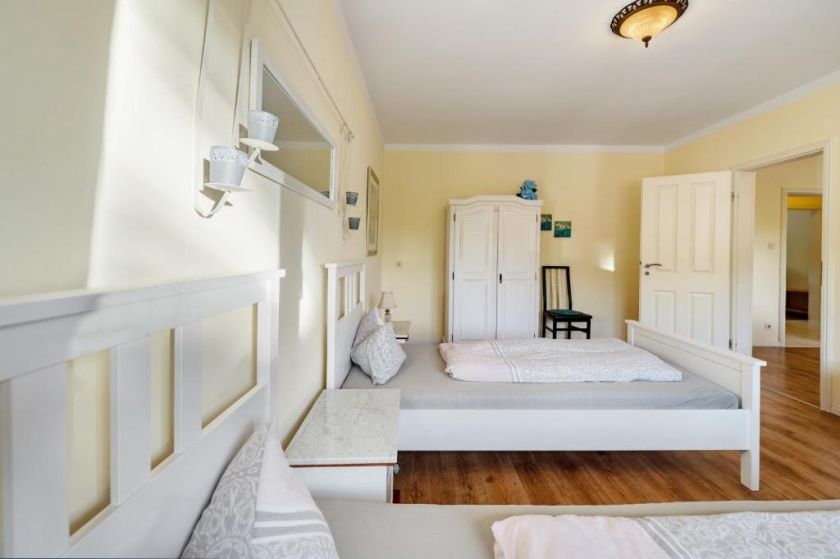 Pension, Ferienwohnungen und Restaurant Golsong