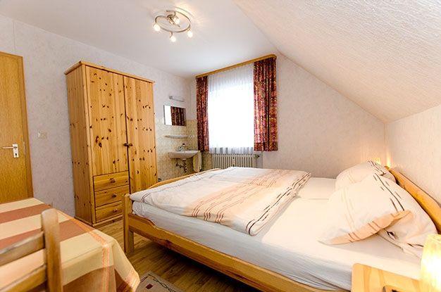 Haus Feldbergblick - Ferienwohnung & Appartement