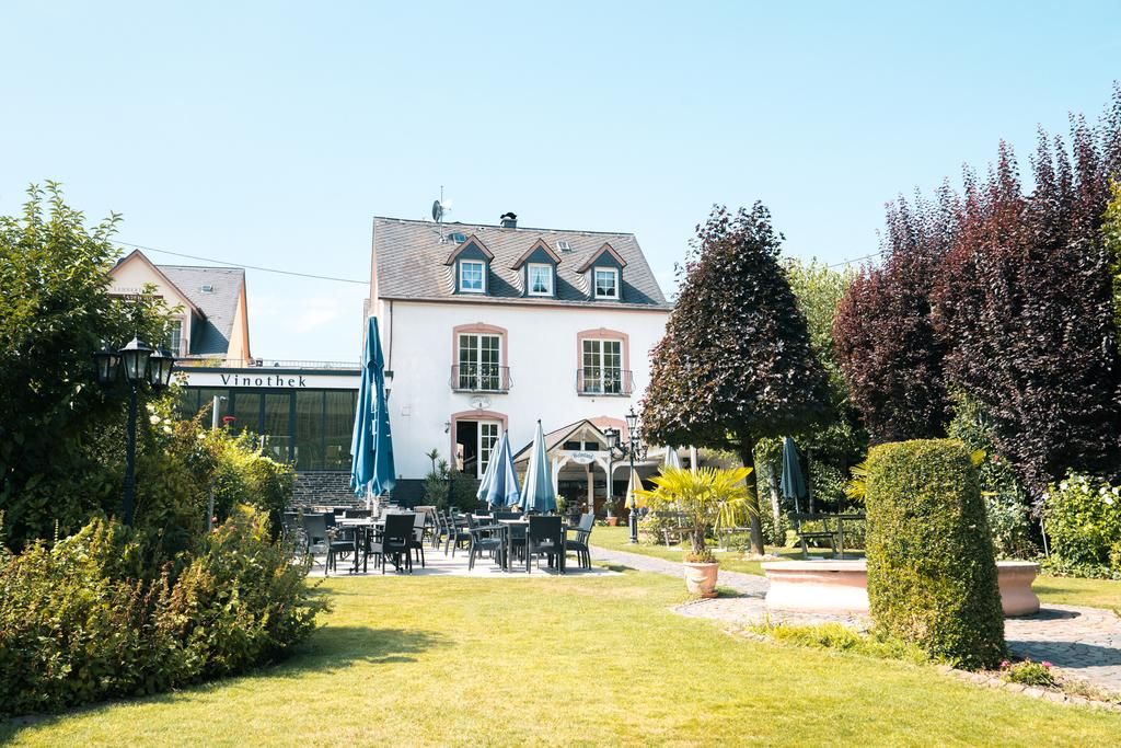 Weingut Lehnert-Veit - Gästezimmer - Straußwirtschaft - Moselgarten