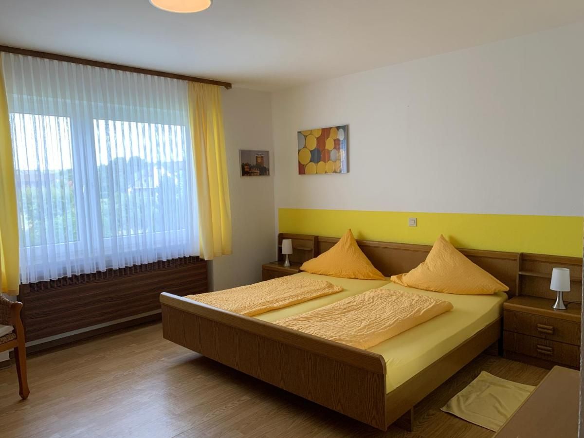 Ferienwohnung und Gästezimmer Haus Berndorf
