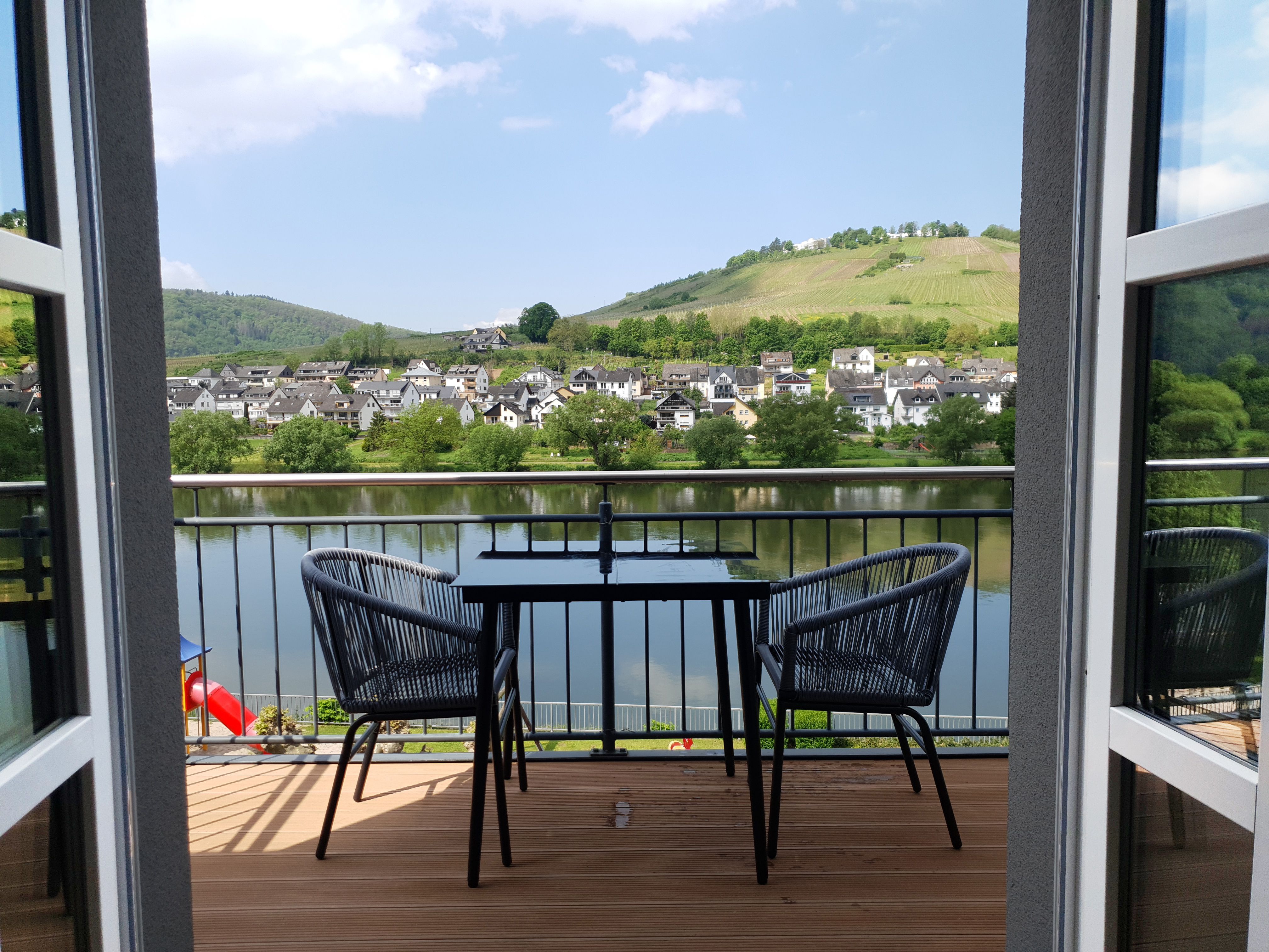 Fewo Hallenbach mit herrlichem Moselblick