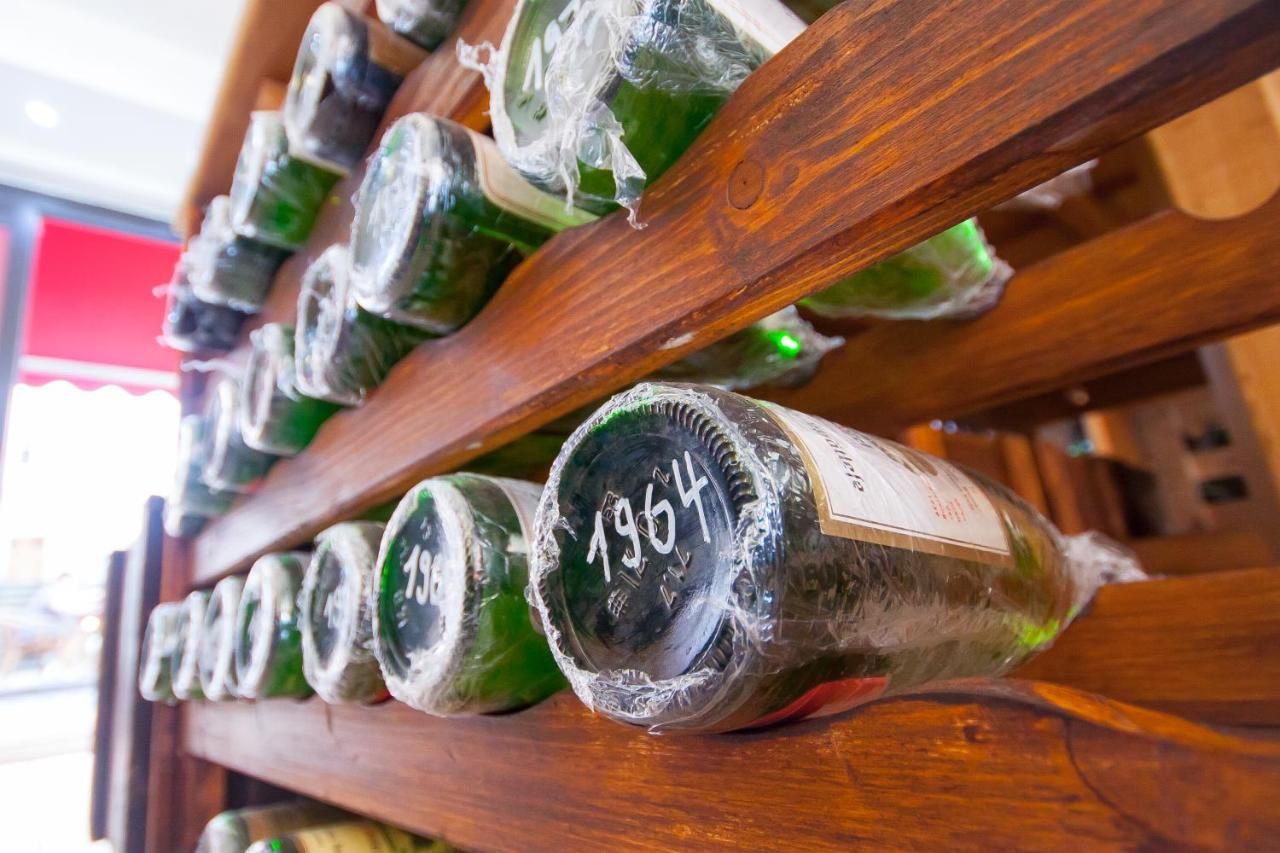 Hotel-Weinhaus Mayer