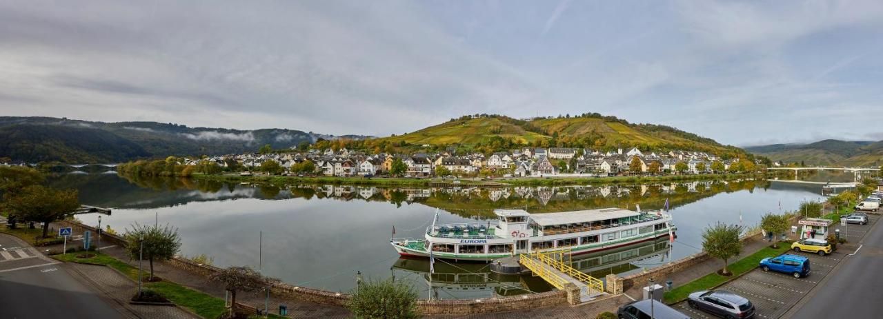 Hotel-Weinhaus Mayer