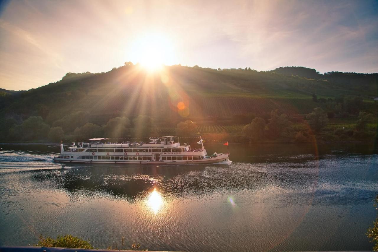 Hotel-Weinhaus Mayer