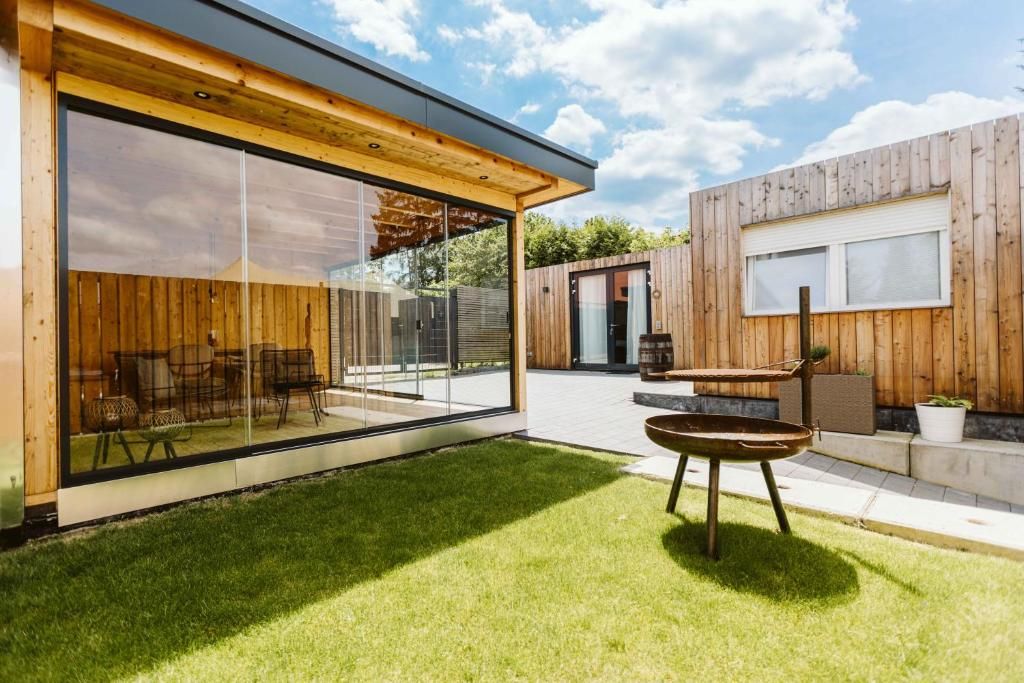 Modernes Tiny House Vita am Weingut