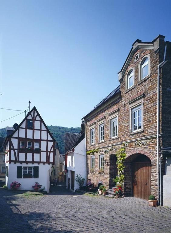 Mosel Ferienwohnung im Weingut Borchert – Springiersbacher Hof